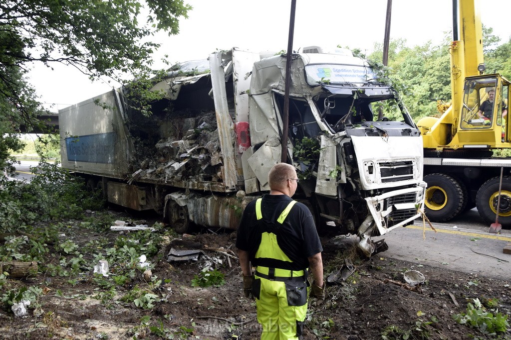 Schwerer VU A 3 Rich Oberhausen Hoehe AK Leverkusen P577.JPG - Miklos Laubert